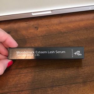 Younique Lash Serum